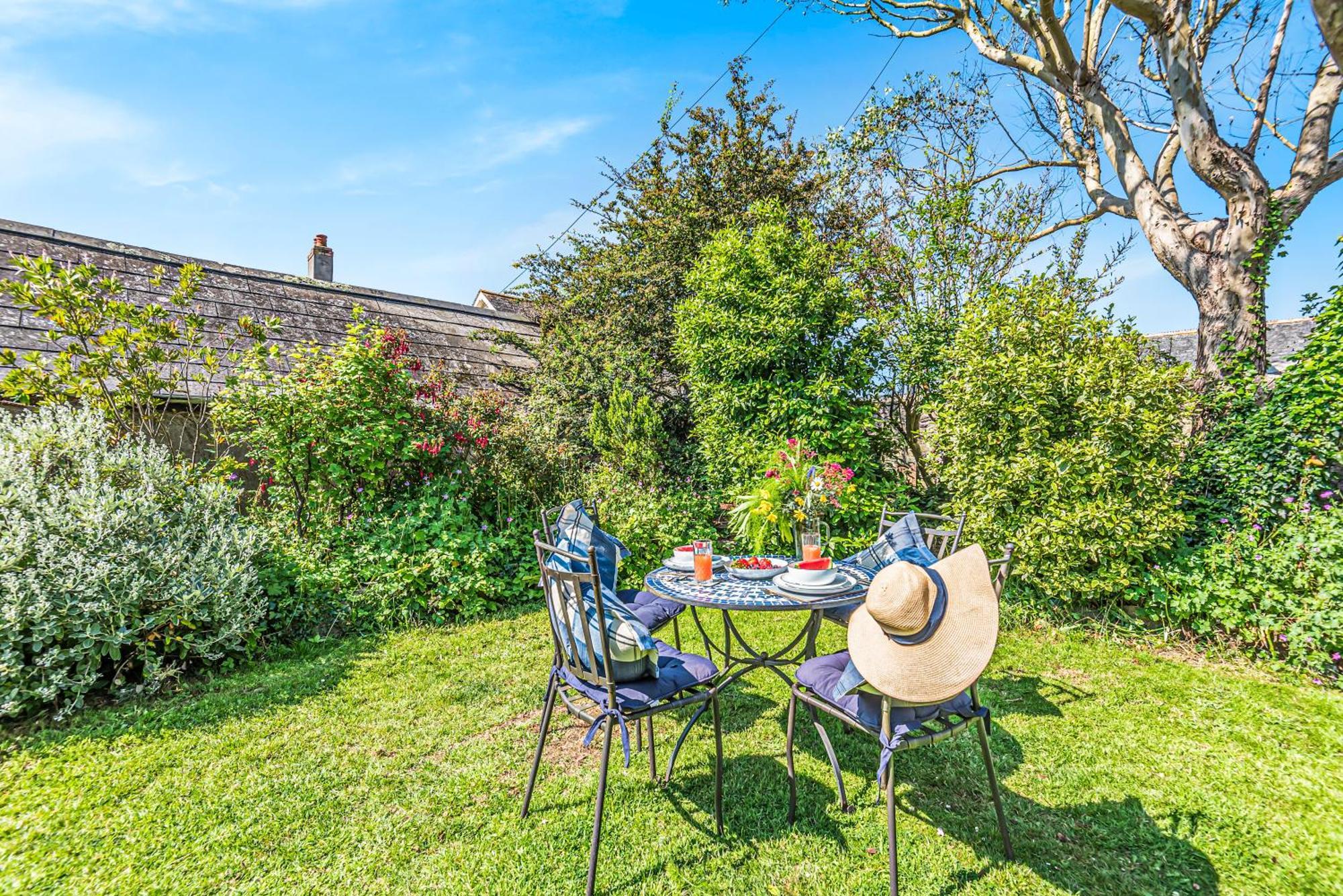 The Secret Garden Villa Malborough Buitenkant foto